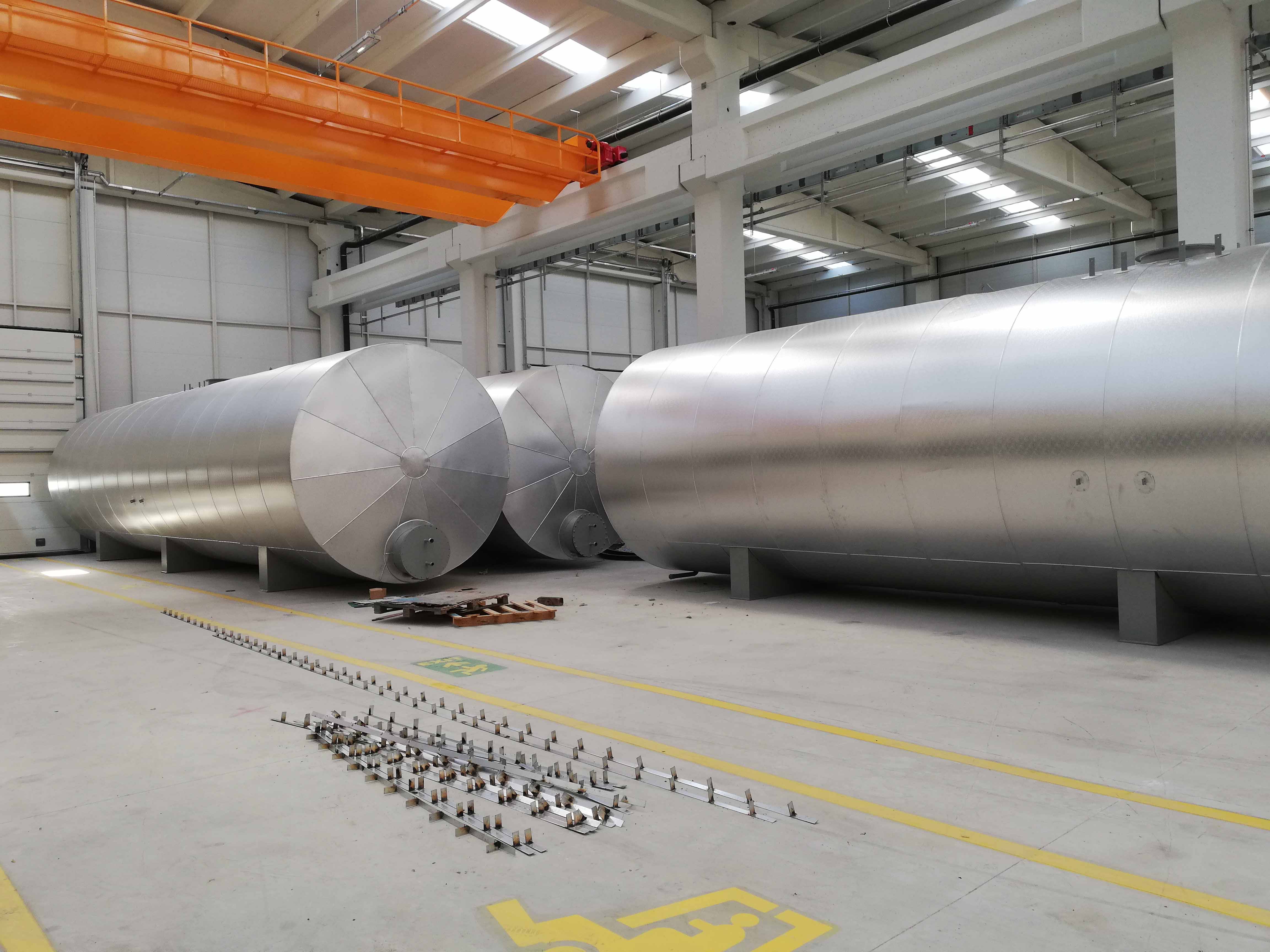 ÖZTANKSAN Depo İzolasyonu ve Sac Kaplama Uygulaması